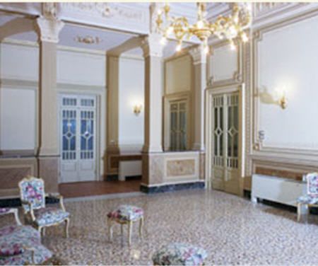 Residence Hotel La Vetreria Катания Интерьер фото